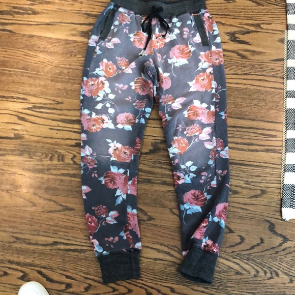 Splendid Pants - Splendid SweatPants